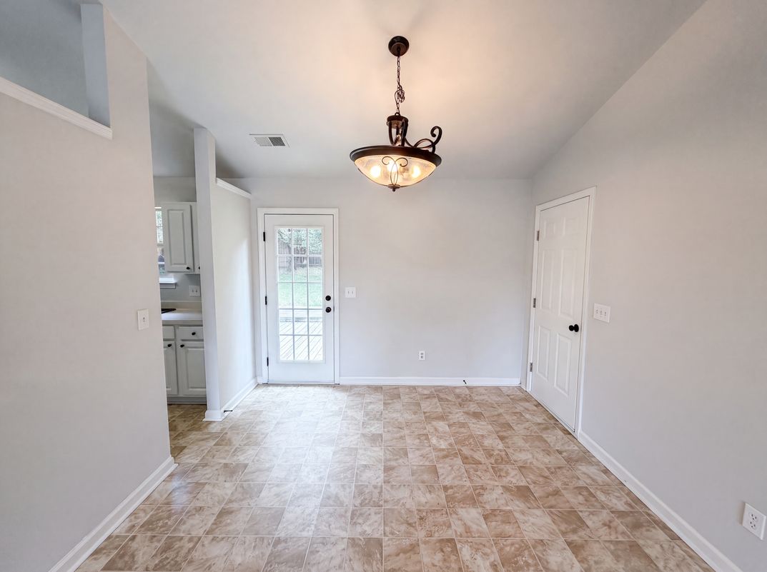 Photo 6 of 24 of 220 Longshadow Dr, Lexington, SC