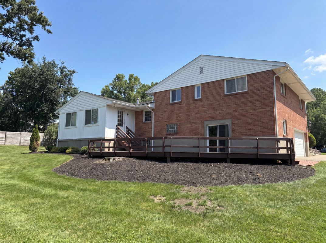 Photo 5 of 31 of 10489 Cinderella Dr, Montgomery, OH