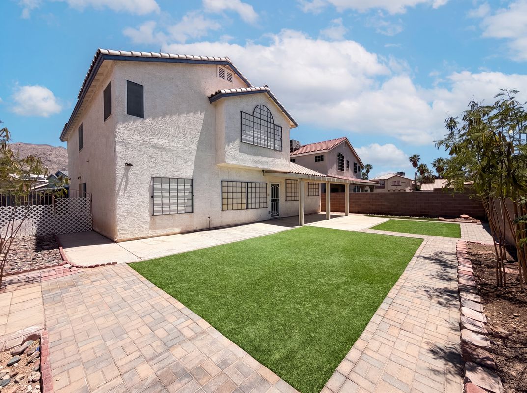 Photo 25 of 27 of 6335 Pavestone Ln, Las Vegas, NV