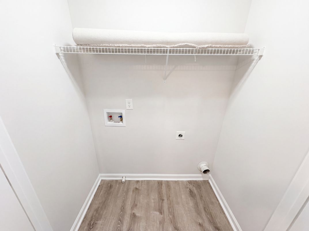 Photo 12 of 14 of 7202 Gotland St, Union City, GA