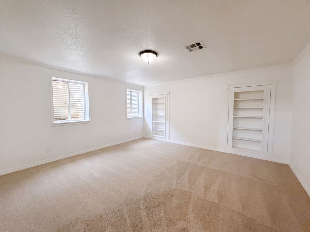 Photo 13 of 29 of 9809 Buckeye St NW, Albuquerque, NM