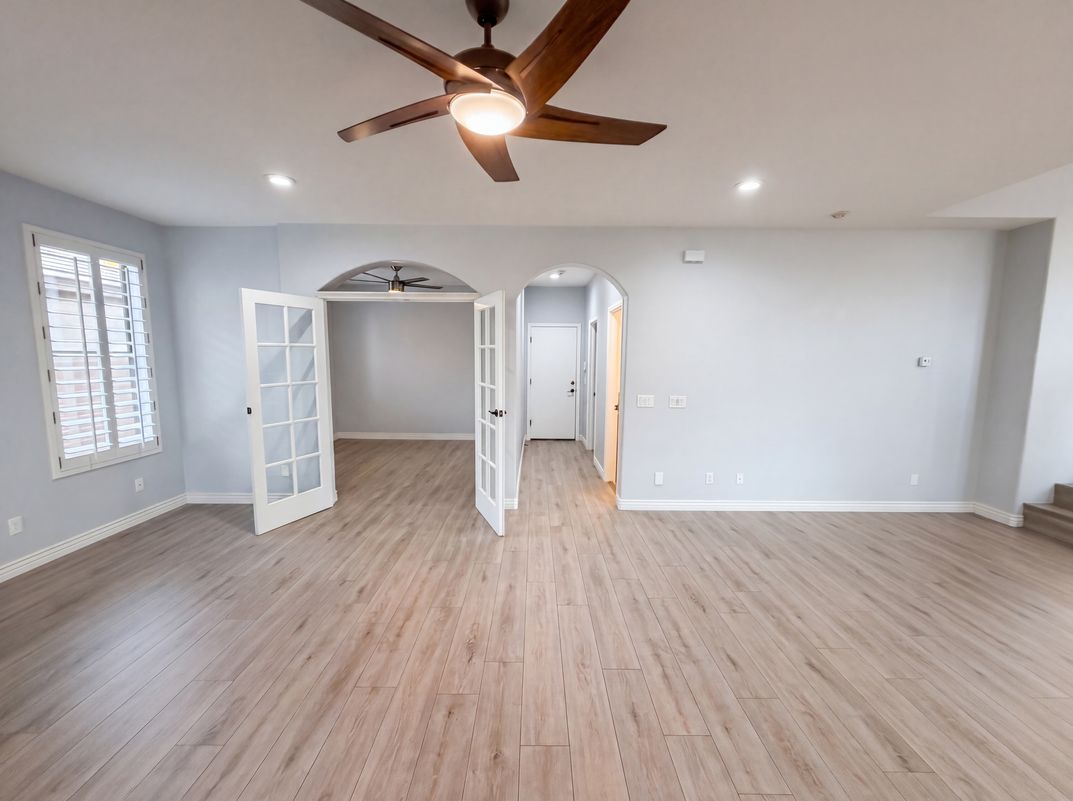 Photo 9 of 39 of 2113 W Eagle Feather Rd, Phoenix, AZ