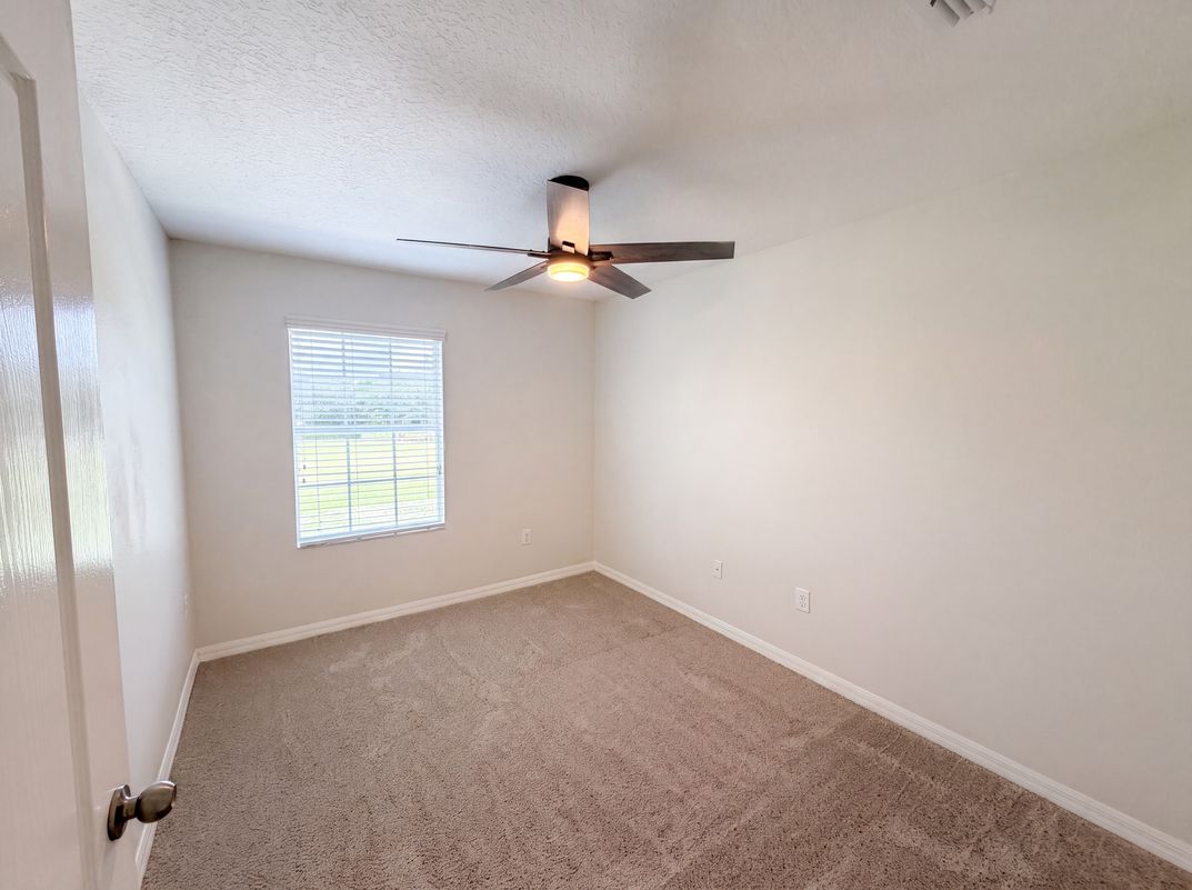 Photo 15 of 33 of 13717 Rosette Rd, Hudson, FL