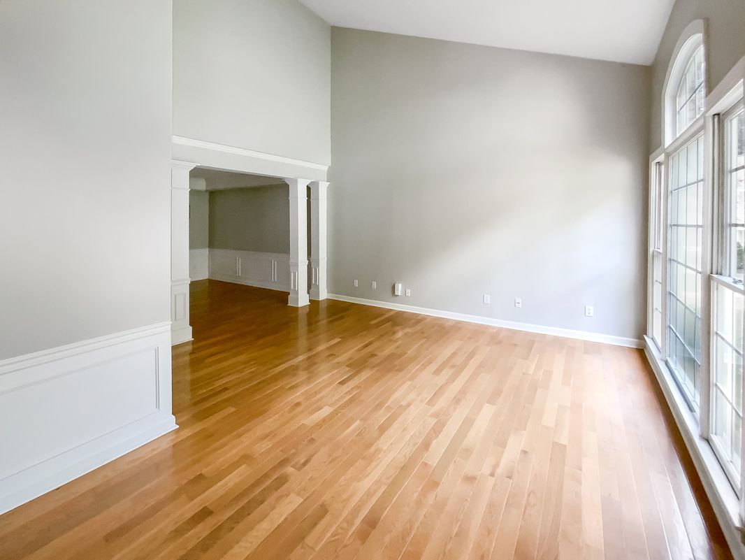 Photo 8 of 24 of 8806 Glenside St, Huntersville, NC