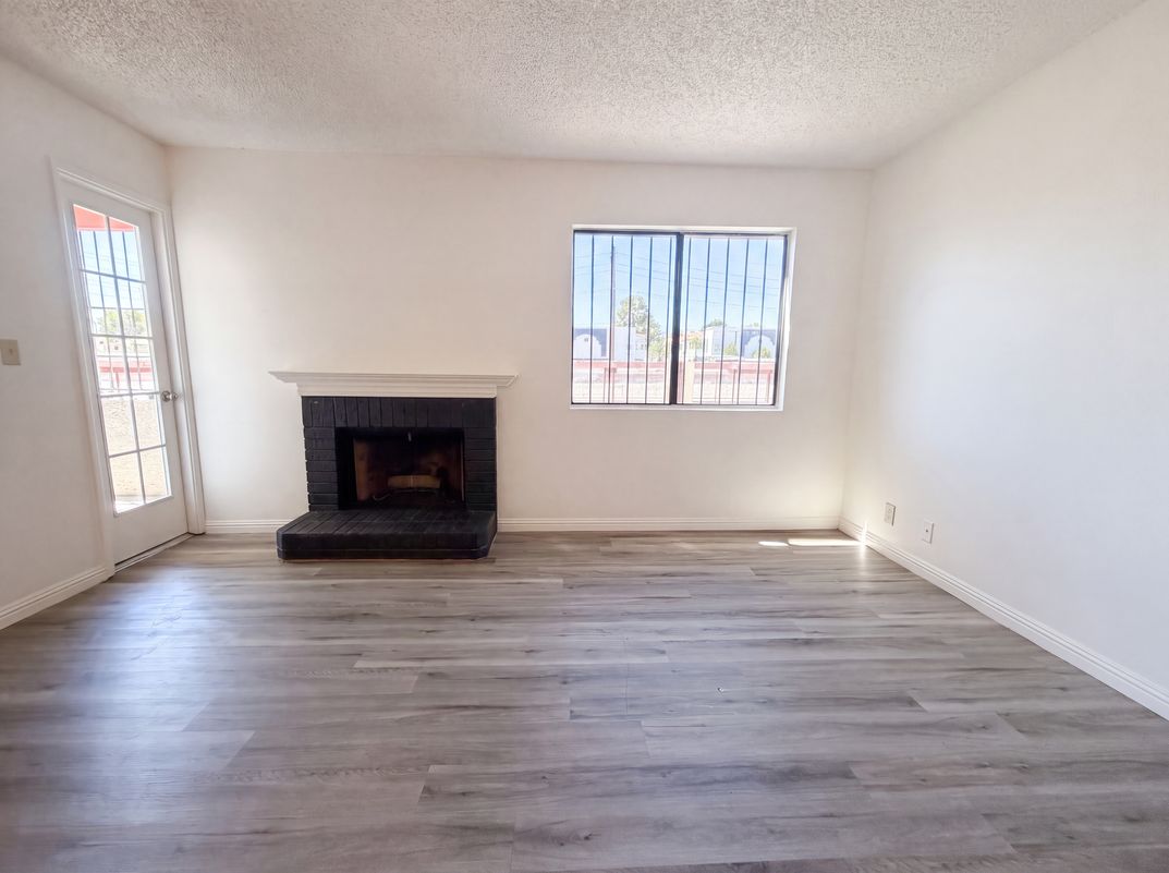 Photo 8 of 23 of 1701 E Katie Ave, Las Vegas, NV