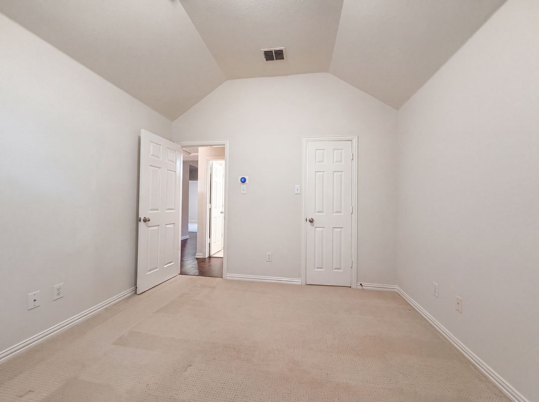 Photo 15 of 24 of 1420 Fleetwood Cove Dr, Grand Prairie, TX
