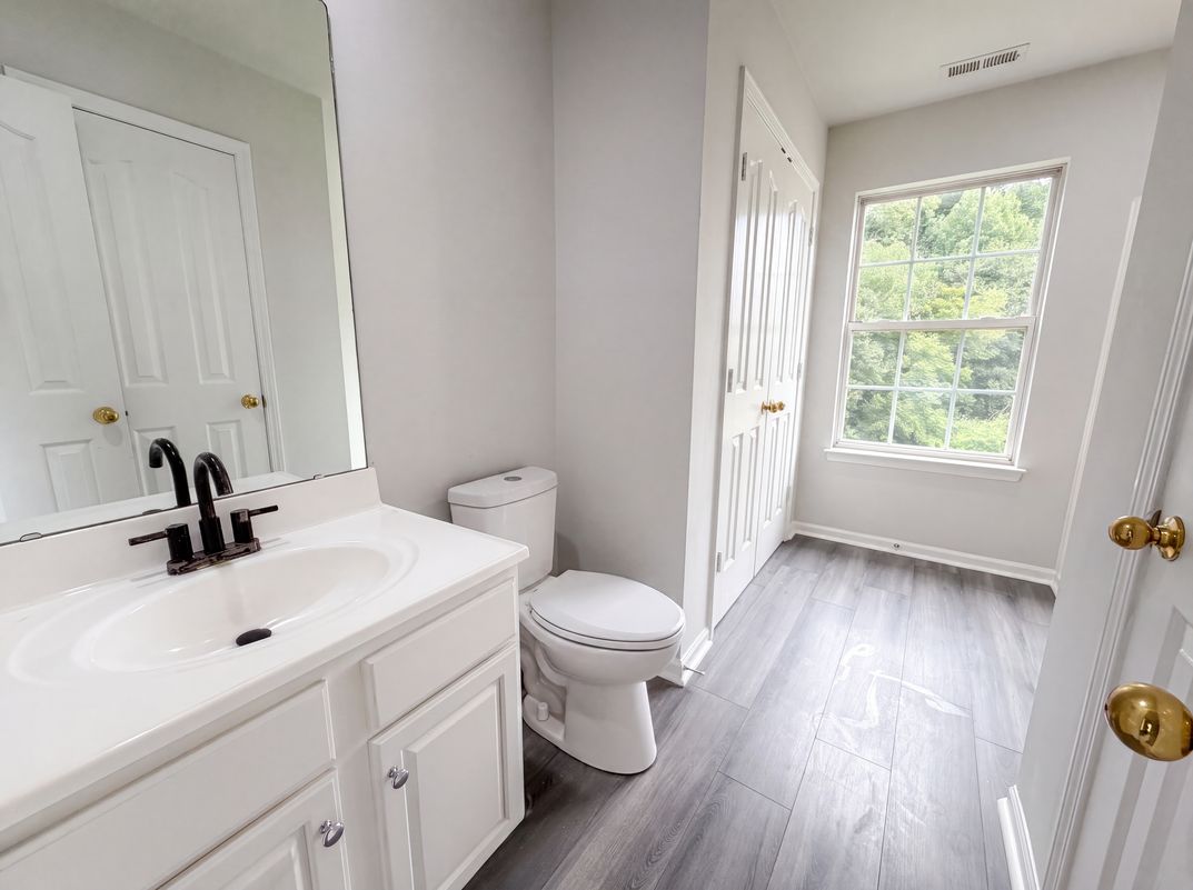 Photo 19 of 21 of 11220 Northwoods Forest Dr, Charlotte, NC