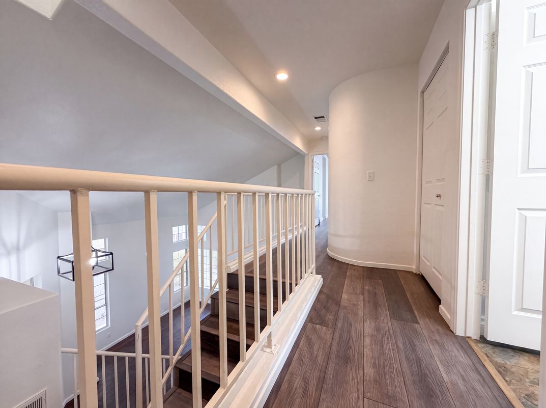 Photo 10 of 22 of 7504 Holloran Ct, Las Vegas, NV