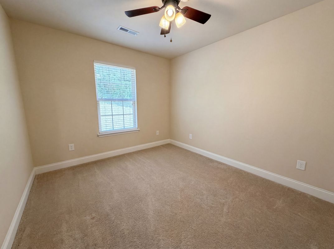 Photo 10 of 17 of 316 Vincent St, Alabaster, AL