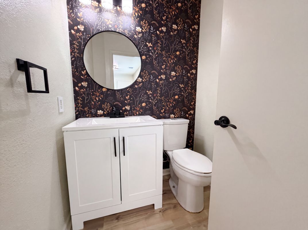 Photo 10 of 19 of 10602 Springwood Sq, Universal City, TX