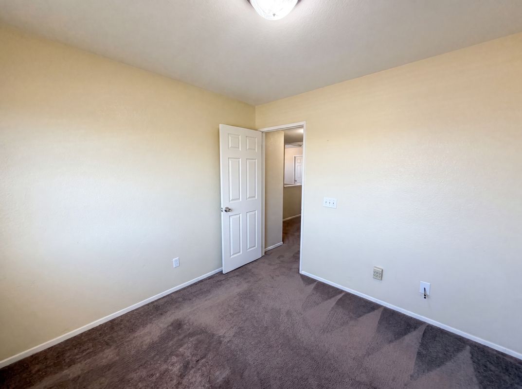 Photo 24 of 36 of 11401 Villa St, Adelanto, CA