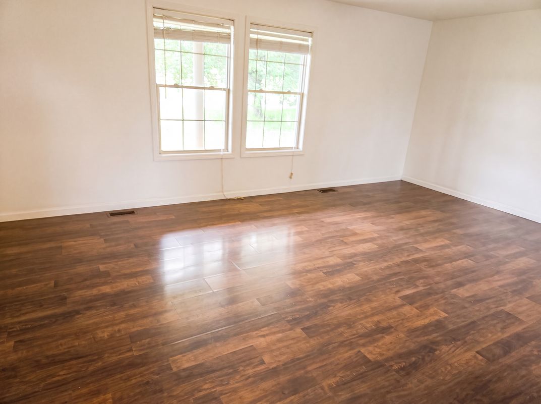 Photo 7 of 24 of 1317 Twin Brook Dr, Berea, KY