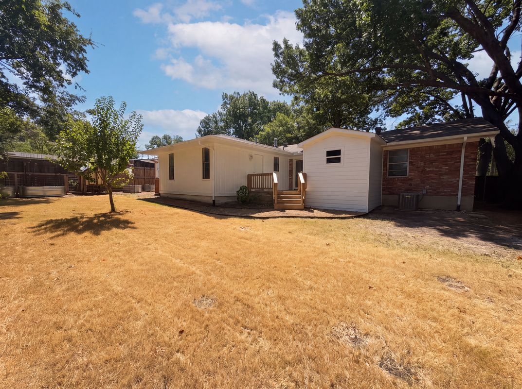 Photo 16 of 23 of 808 Griffin St, McKinney, TX
