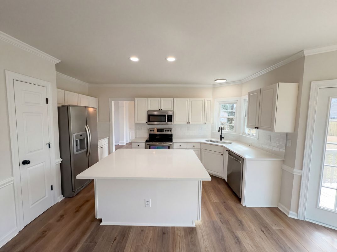 Photo 2 of 21 of 8141 Long Nook Ln, Charlotte, NC