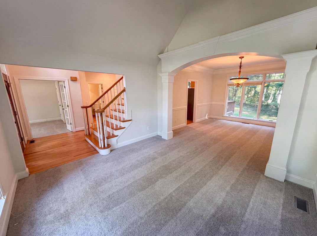 Photo 8 of 33 of 10124 Windtree Ln, Charlotte, NC