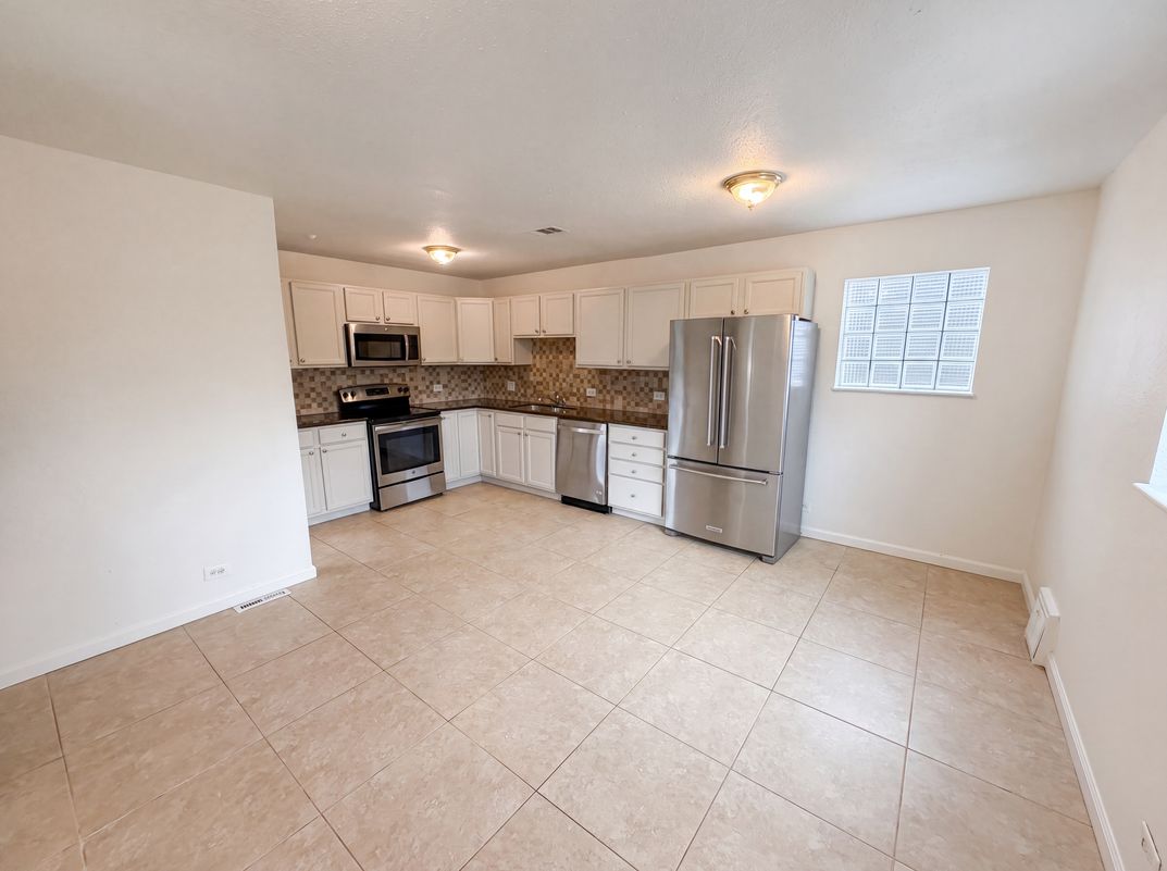 Photo 2 of 27 of 3570 Newport St, Denver, CO