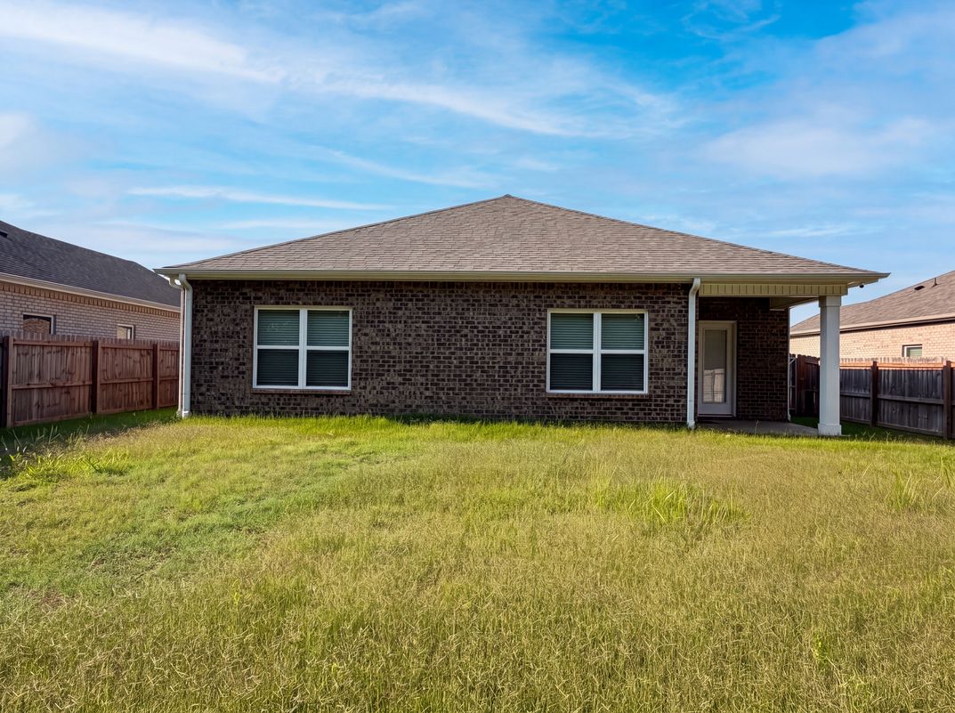 Photo 5 of 58 of 12898 Golden Hay Cir NW, Madison, AL