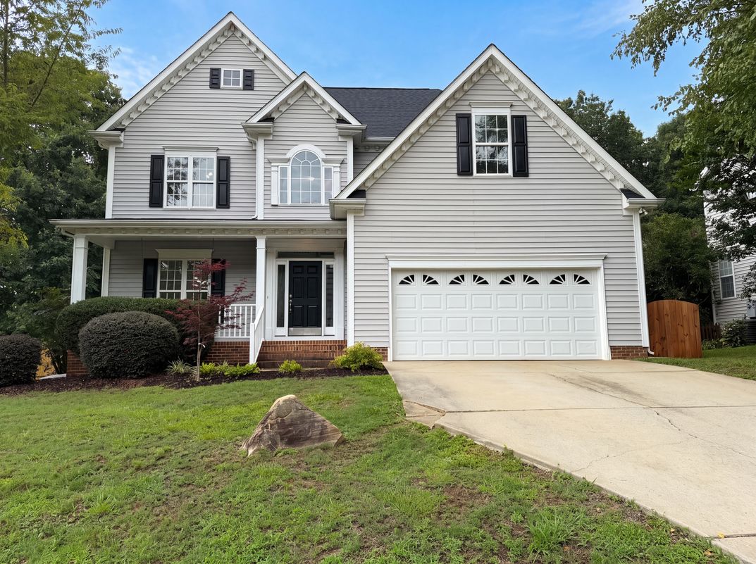 Property photo 1 of 225 Sarazen Dr