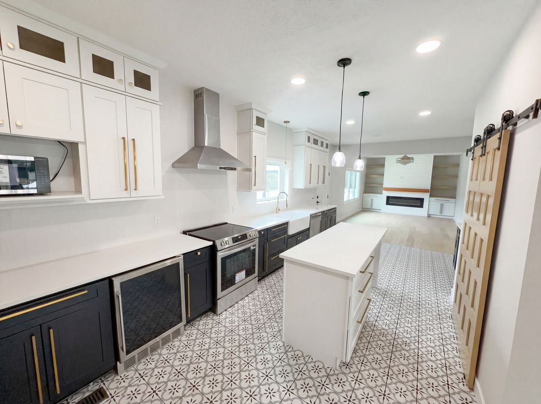 Photo 10 of 28 of 12825 Clifford Cir, Carmel, IN