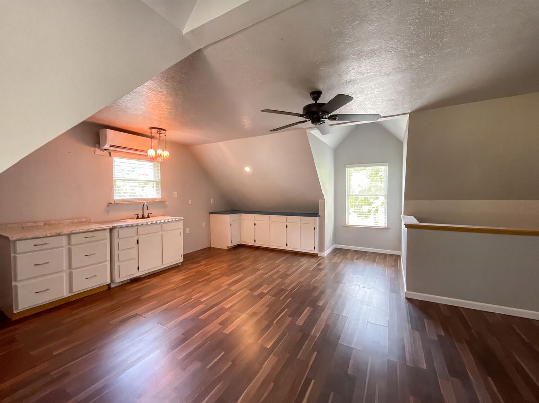 Photo 11 of 19 of 70 Rustling Oaks St, Coldspring, TX