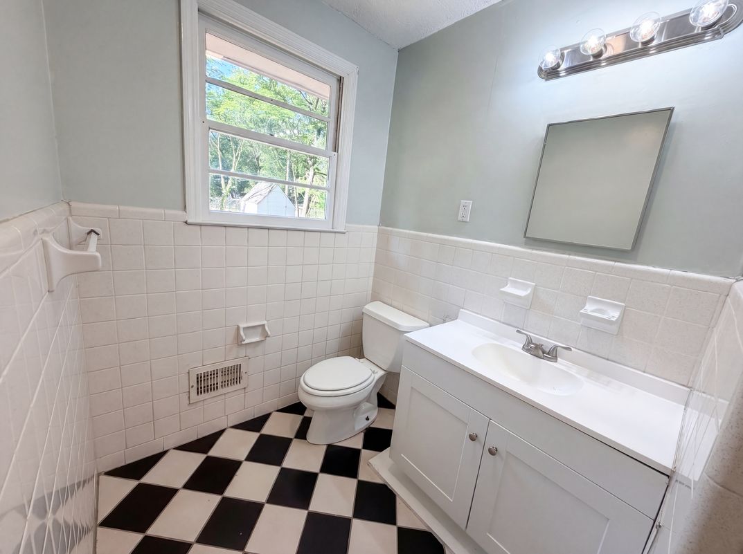 Photo 18 of 26 of 1817 Neptune Dr, Columbia, SC