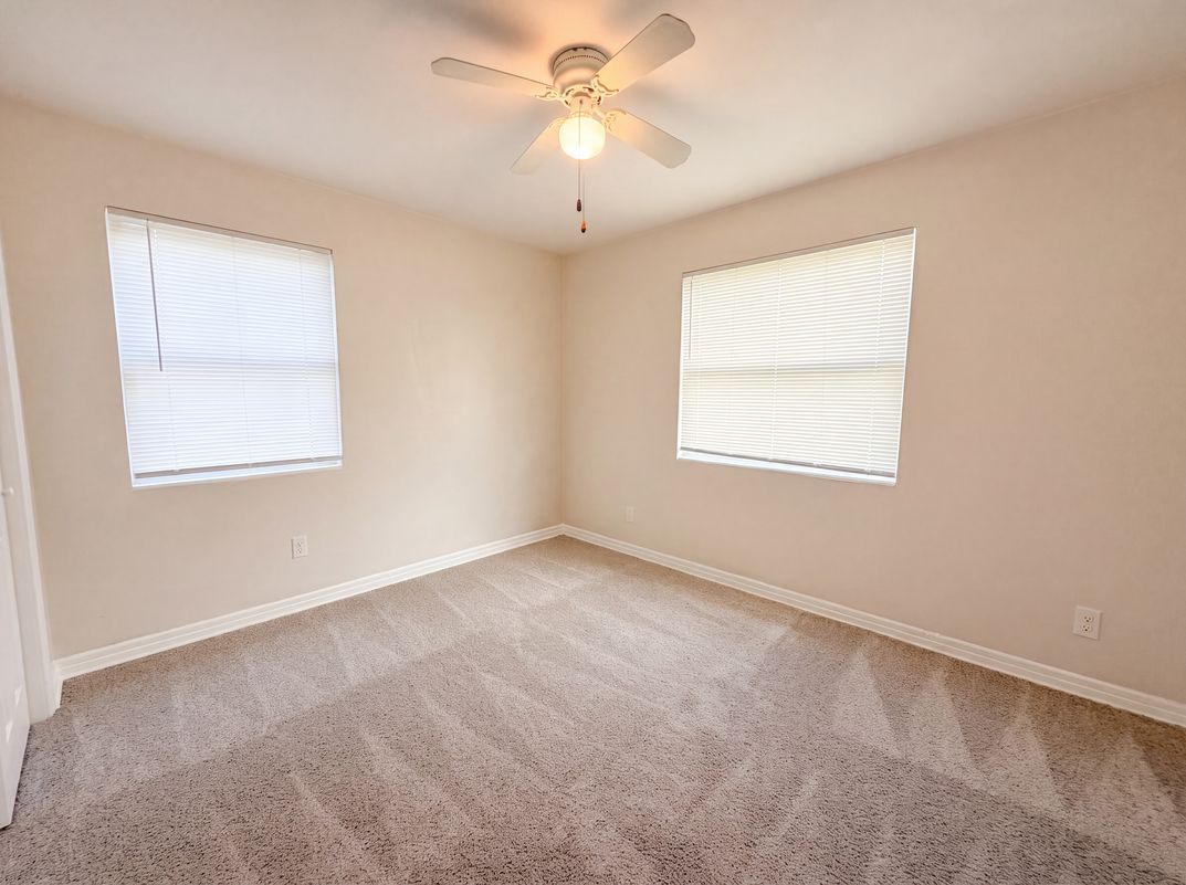Photo 7 of 20 of 3740 Ballejo Ct W, Jacksonville, FL