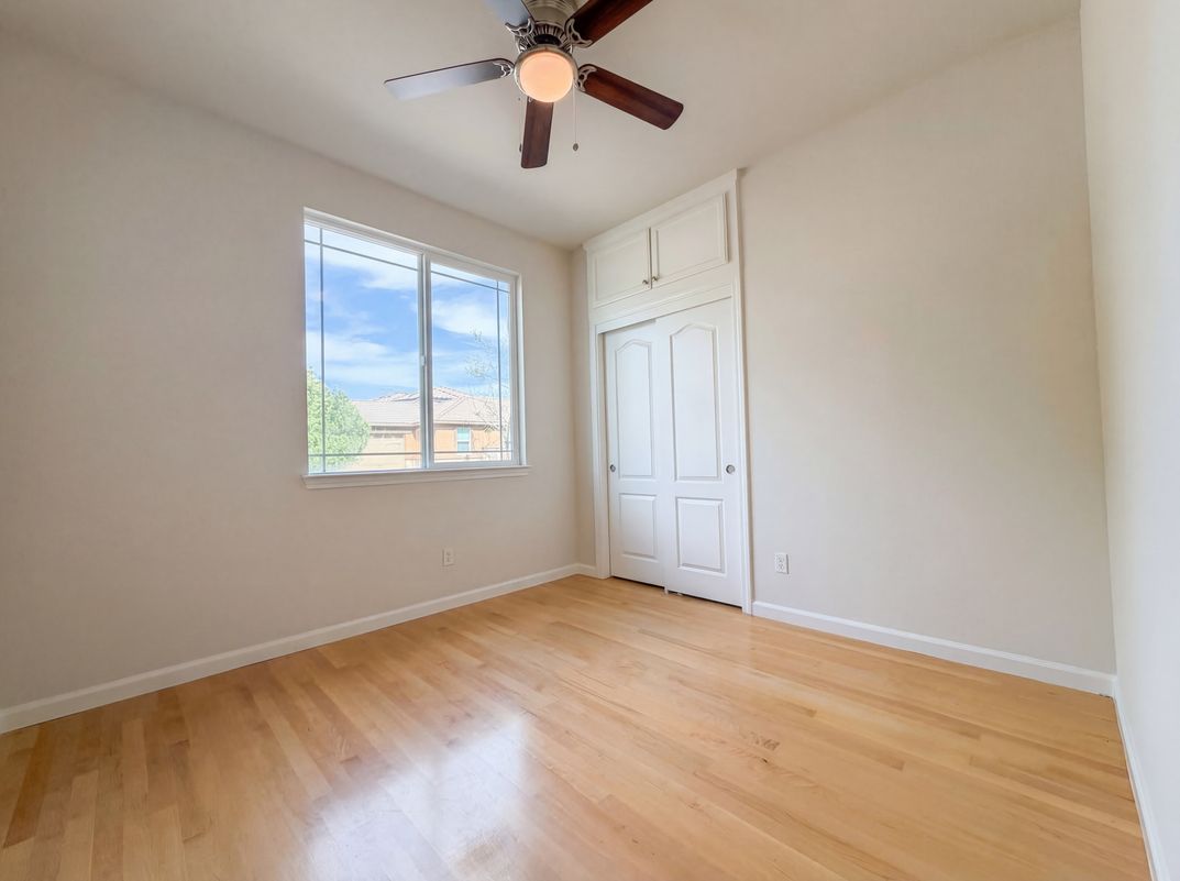 Photo 13 of 22 of 400 Caravaggio Cir, Sacramento, CA