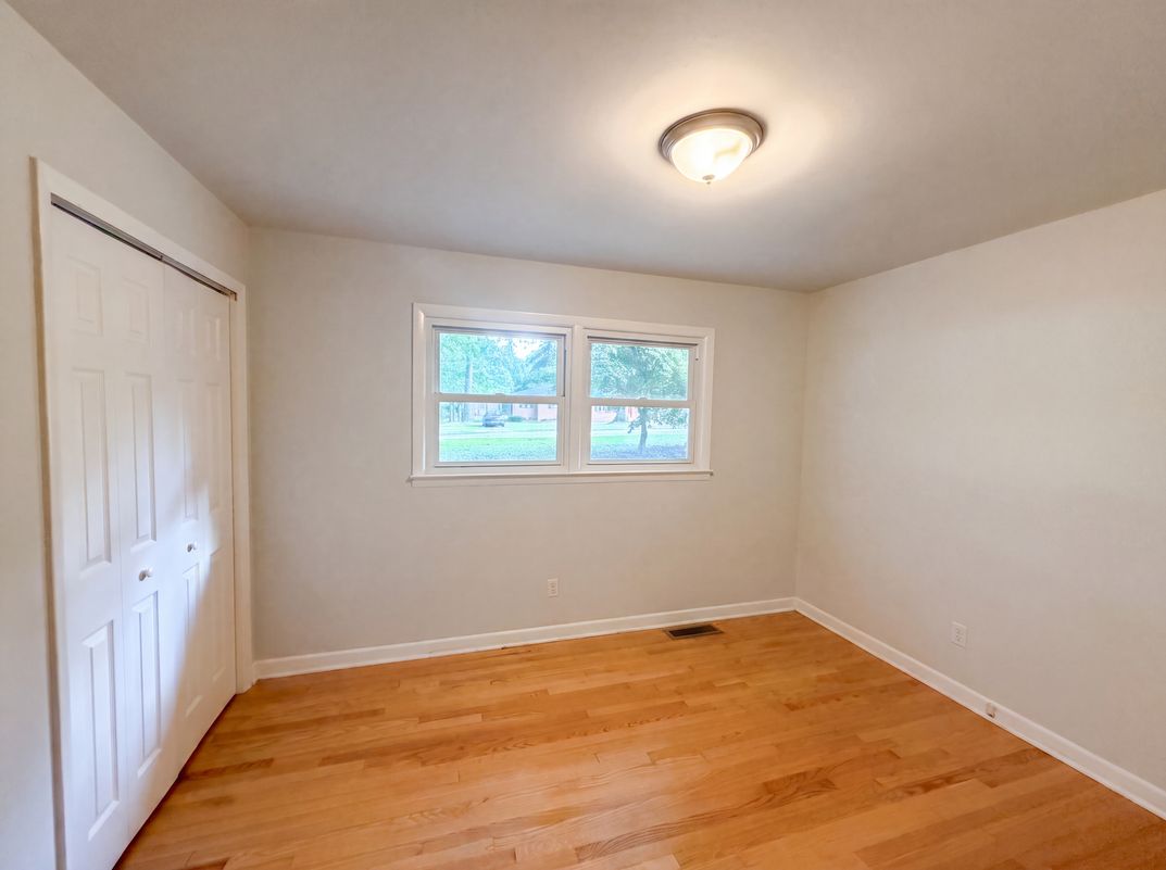 Photo 7 of 16 of 407 Lamesa Dr, Raleigh, NC