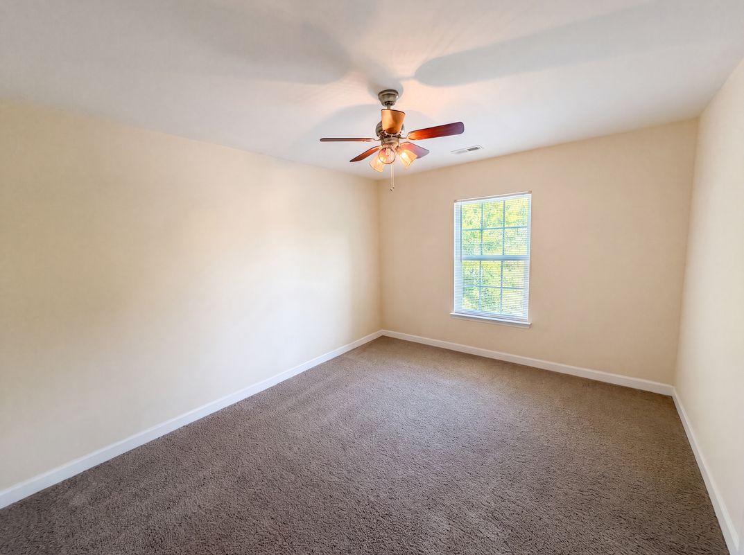 Photo 14 of 28 of 1139 Donelea Ln NW, Concord, NC