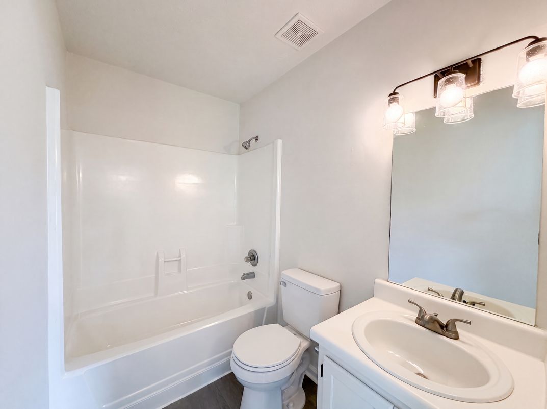 Photo 8 of 20 of 499 Holland Ridge Dr, La Vergne, TN
