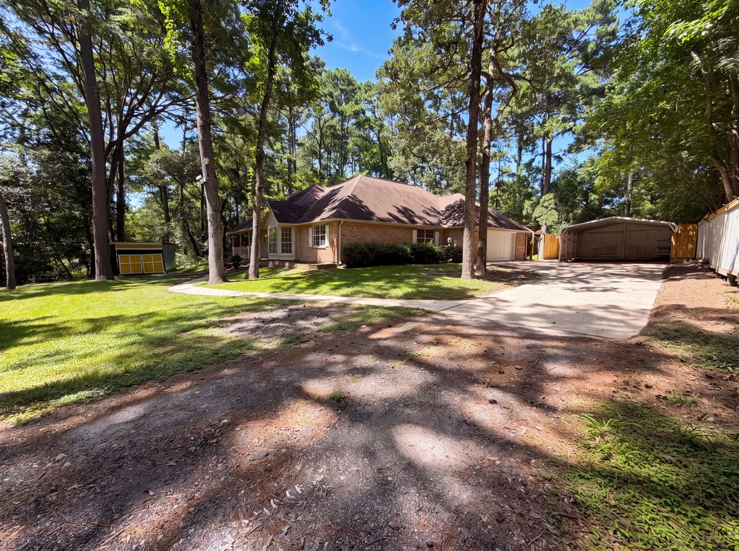Photo 18 of 20 of 33406 Buck Rd, Magnolia, TX