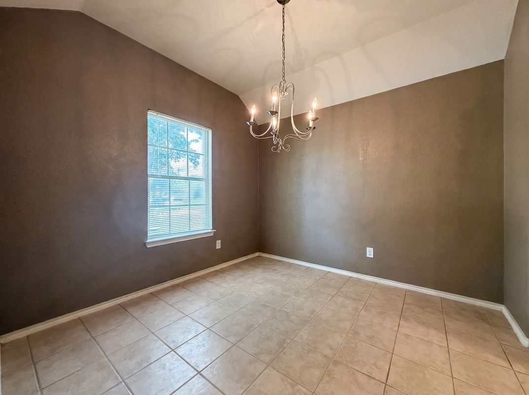 Photo 6 of 15 of 361 Saddlehorn Way, Cibolo, TX