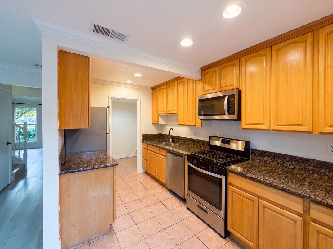 Photo 2 of 40 of 208 Touchstone Pl, West Sacramento, CA