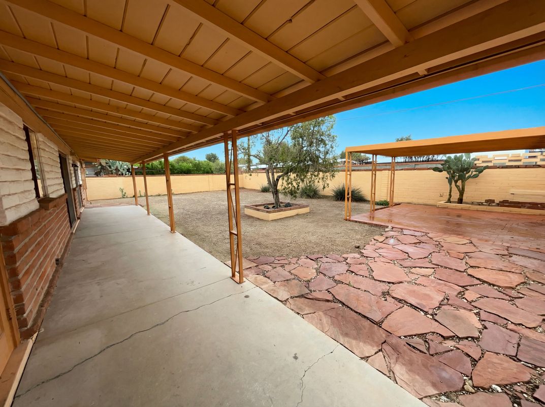 Photo 6 of 22 of 5202 E 2nd St, Tucson, AZ