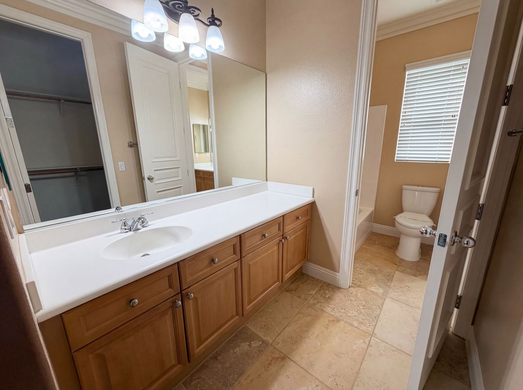 Photo 26 of 60 of 23 Plaza Modena, Lake Elsinore, CA