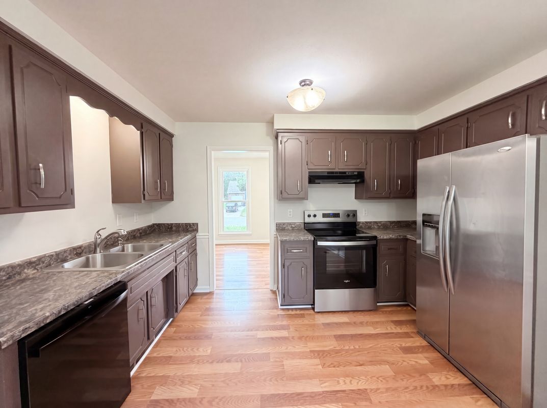 Property photo 2 of 3402 Chaney Ln