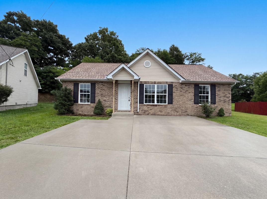 Property photo 1 of 1125 Sima Shabat Ct