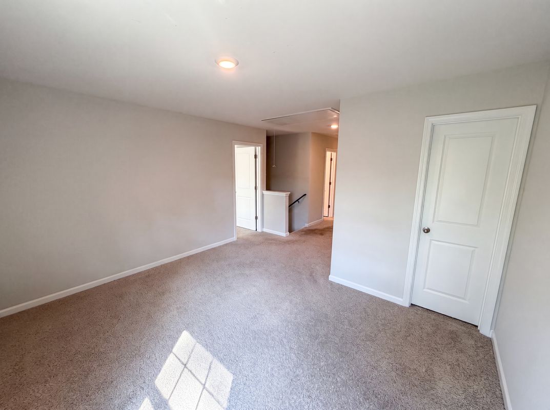 Photo 14 of 26 of 2014 Tarzi Ln, Charlotte, NC