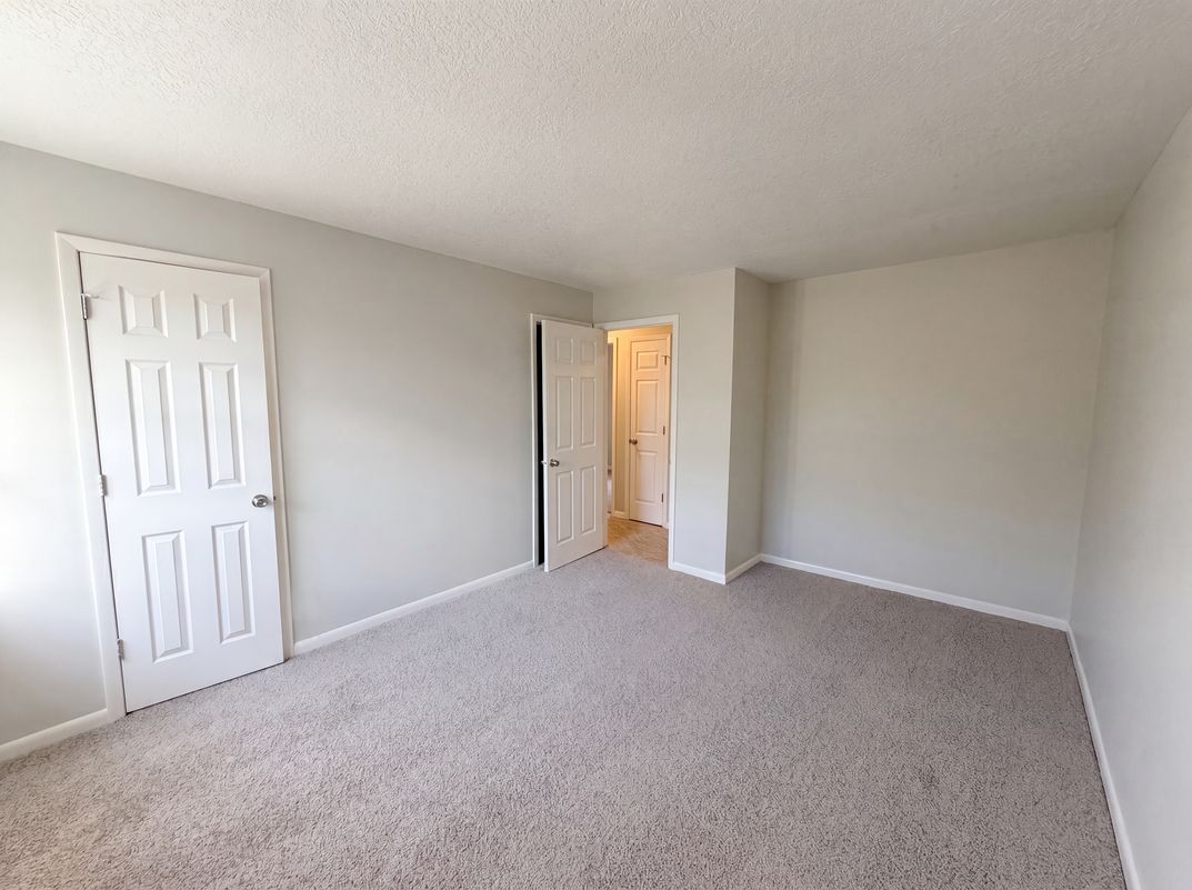 Photo 16 of 22 of 880 Fruitland Dr, Deltona, FL