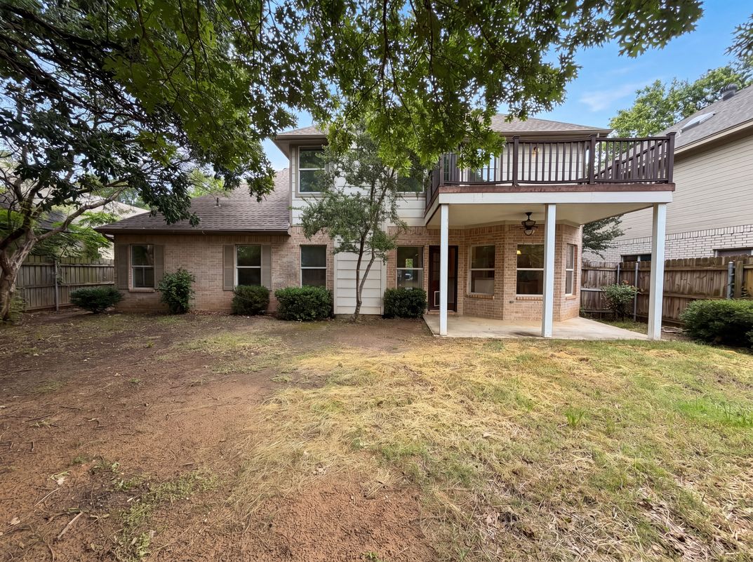Photo 5 of 27 of 6218 Kingswood Dr, Arlington, TX