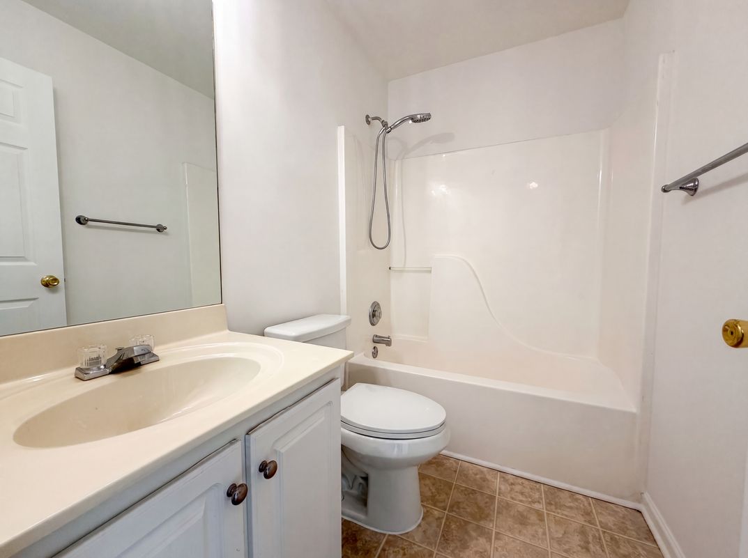 Photo 12 of 22 of 3912 McGuire Way NW, Kennesaw, GA