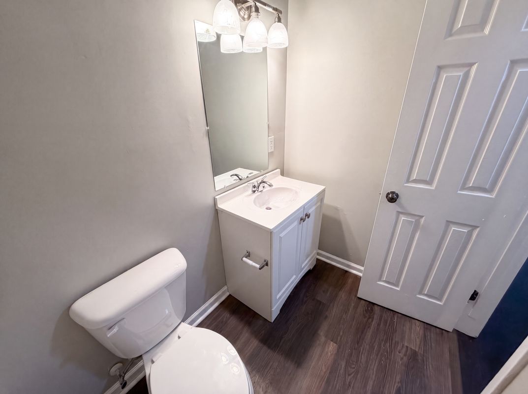 Photo 14 of 19 of 528 Kentbrook Dr, Charlotte, NC