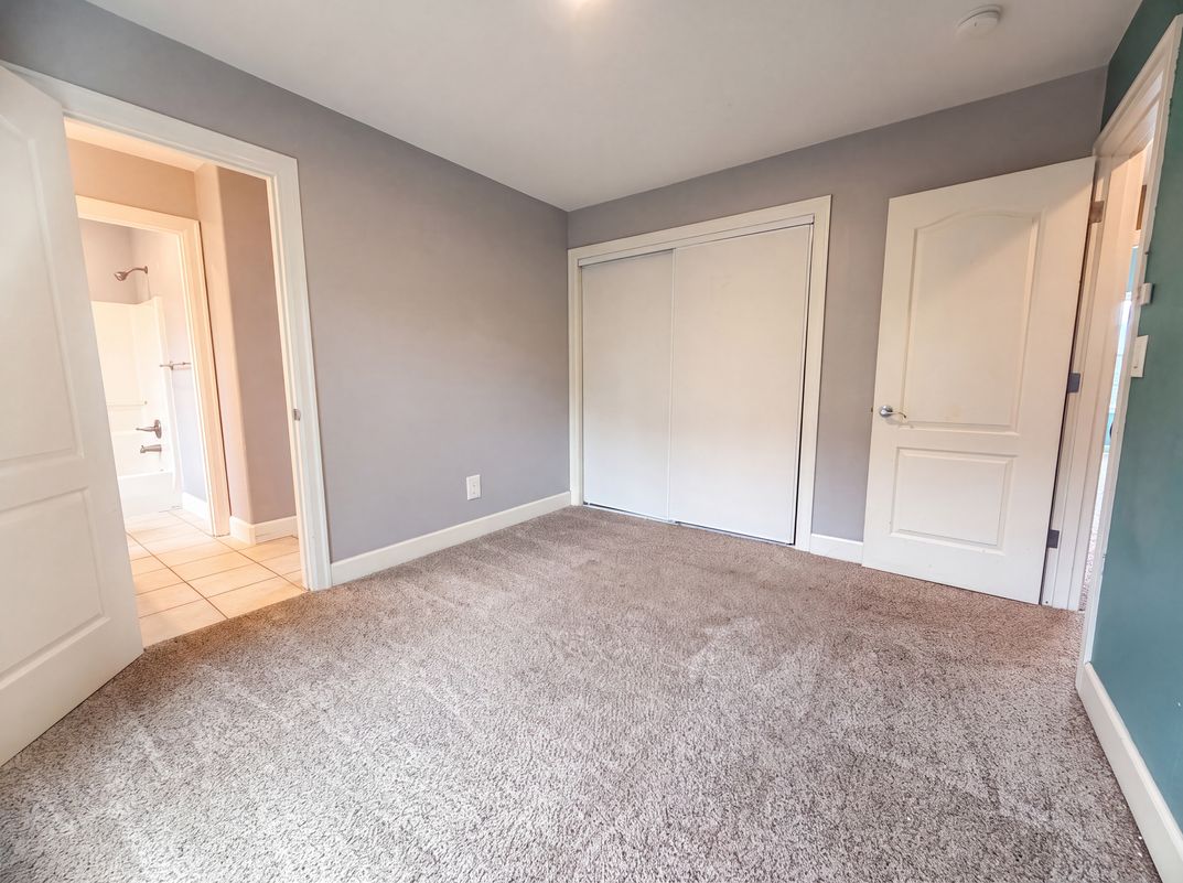 Photo 12 of 22 of 14210 SE Rolling Meadows Dr, Happy Valley, OR