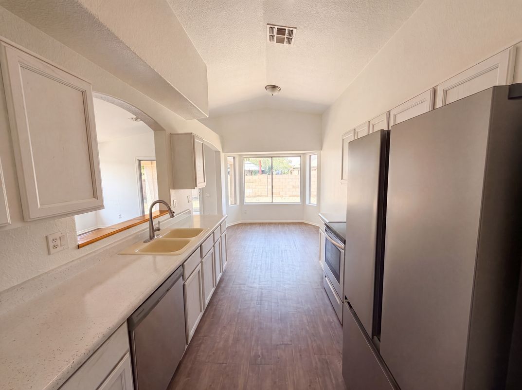 Photo 7 of 18 of 9103 N Palm Brook Dr, Tucson, AZ