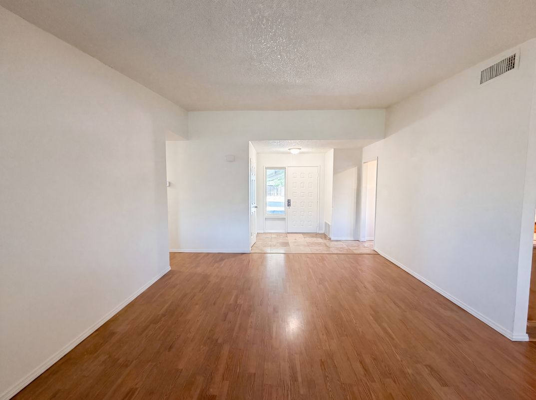 Photo 9 of 27 of 6620 Twining Way, Citrus Heights, CA