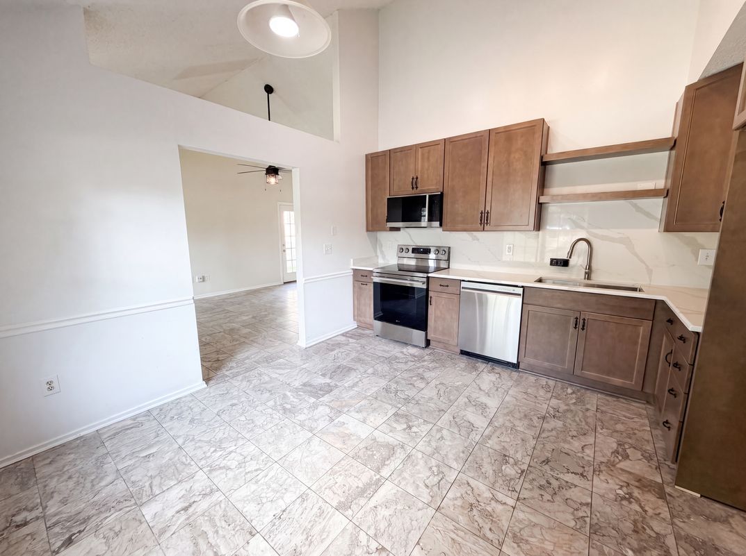 Photo 7 of 18 of 218 Persimmon Cir, Goose Creek, SC