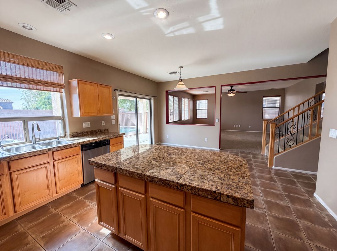 Photo 17 of 40 of 2993 S 160th Ln, Goodyear, AZ