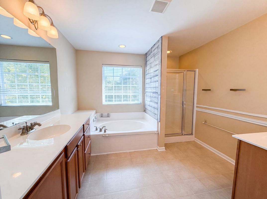 Photo 16 of 20 of 9006 Parlor Dr, Ladson, SC