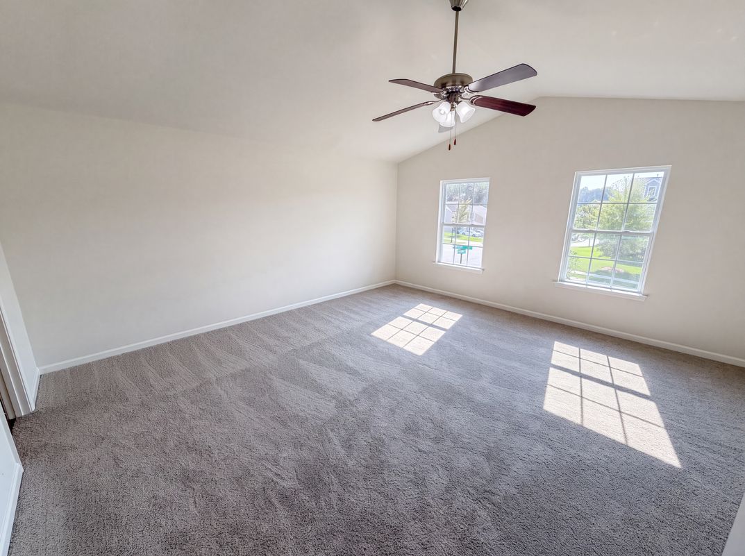 Photo 11 of 26 of 9833 Wardley Dr, Charlotte, NC