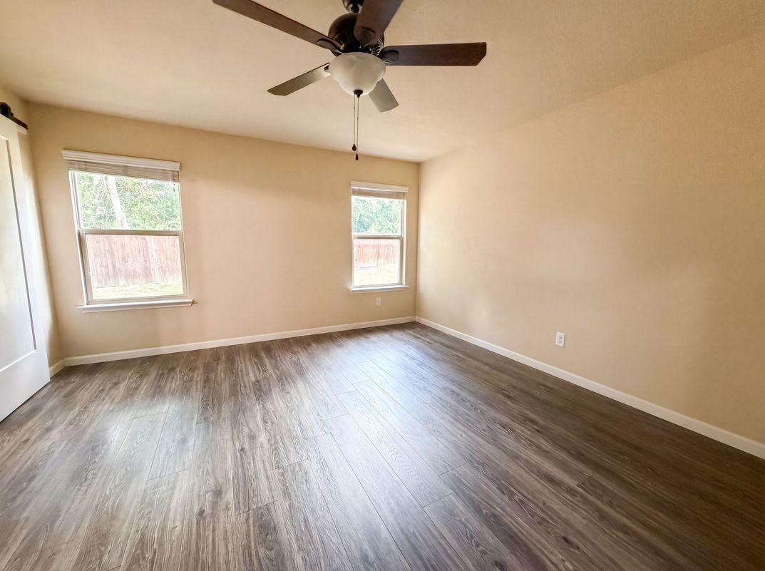 Photo 4 of 17 of 1404 Claire Ln, Royse City, TX